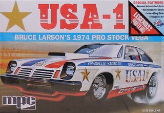 MPC - 1974 Bruce Larson USA-1 Pro Stock Vega 1/25